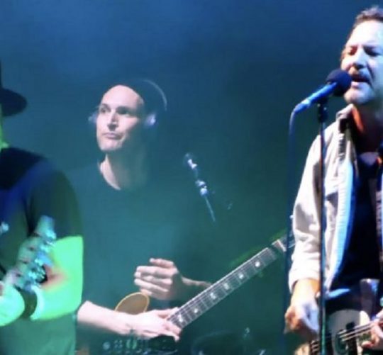 pearl jam josh klinghoffer