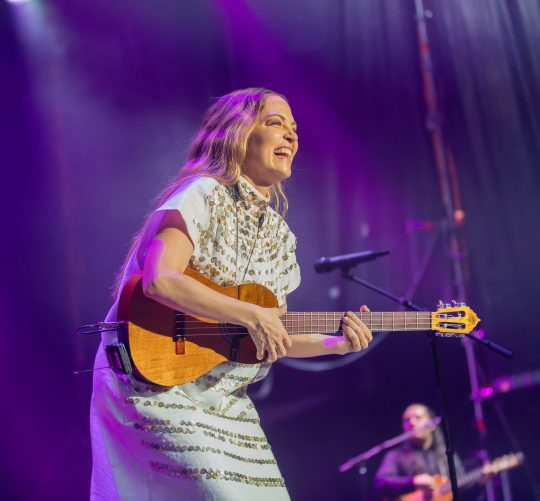 natalia lafourcade botánico