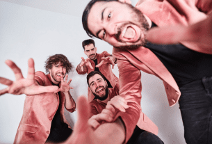 'Para toda la eternidad' es el primer single del nuevo trabajo de Marsella, un disco de nueve canciones con una temática dura y compleja como es la pérdida de un ser querido a manos del cáncer.