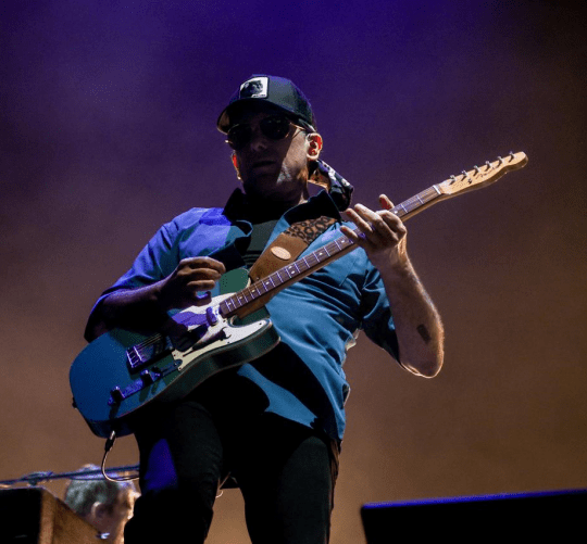 Andrés Calamaro durante su concierto en el Río Babel 2024 en Madrid