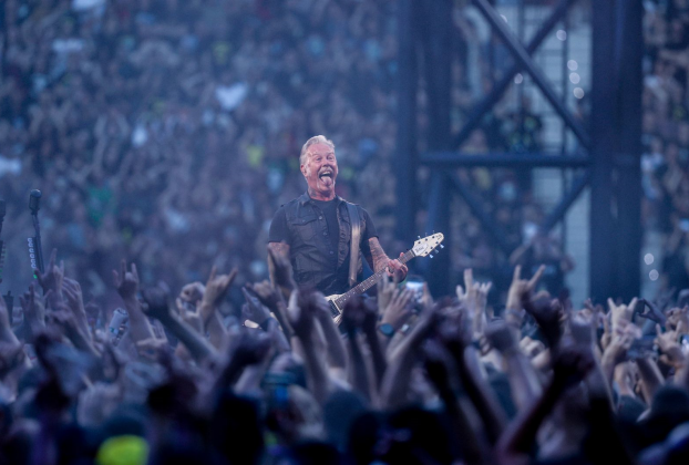 James Hetfield en el concierto de Metallica el 14 de julio de 2024 en el Metropolitano de Madrid