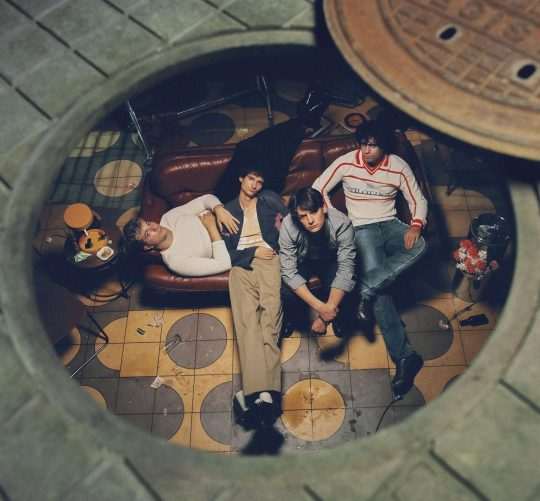 Carolina Durante publica este viernes su nuevo disco, el tercero ya, con el título de 'Elige tu propia aventura' y colaboración sorpresa de Rosalía incluida.