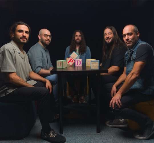 Aguanieve presenta nuevo single y videoclip con el título de 'Pobre diablo', que llega después de su anterior tema. 'La estrella más fugaz'