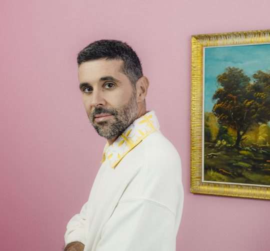 'Las ganas' es el primer adelanto del segundo disco de Ale Acosta. 'El Porvenir Vol.2' sigue a su debut homónimo en solitario, editado a mediados de 2024