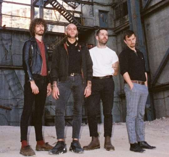 Medalla y Bala cargan contra la especulación en su nueva canción conjunta, pura contundencia, con el elocuente título de 'Amigo Mercado'