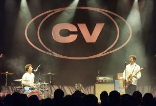 Crónica del concierto de Cala Vento en el Teatro Eslava de Madrid dentro de la gira por salas por su décimo aniversario brindando y brincando