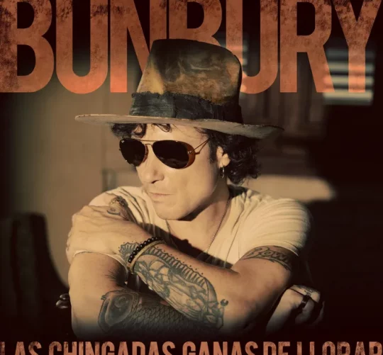Enrique Bunbury regresa con 'Las chingadas ganas de llorar', segundo adelanto de su nuevo álbum, que llevará por título 'Cuentas pendientes'.