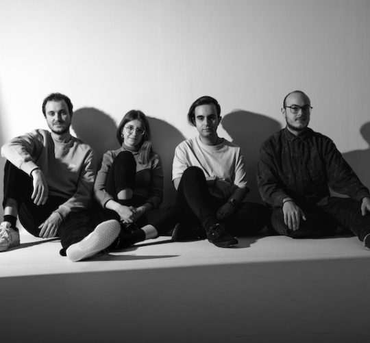 Henko explora las conexiones huamans en su nuevo disco, 'Espacio Sináptico'.