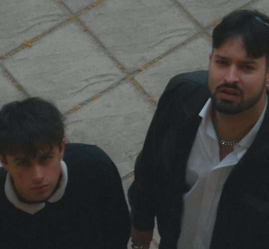 Rata presenta su primer EP, 'Niñato', (BMG, 2025). La formación de Daniel Sabater y Felix Esteban sale de su madriguera e irrumpe en la escena