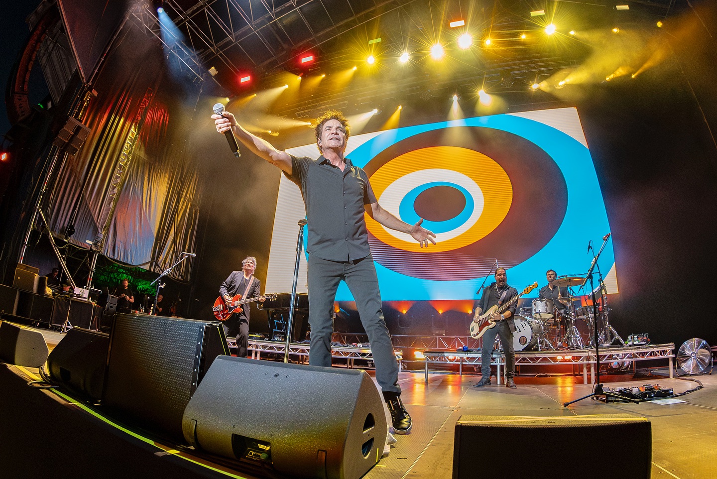 Crónica del concierto de Train y Carlos Sadness el viernes 20 de junio de 2025 en las Noches del Botánico: el mejor verano de nuestras vidas