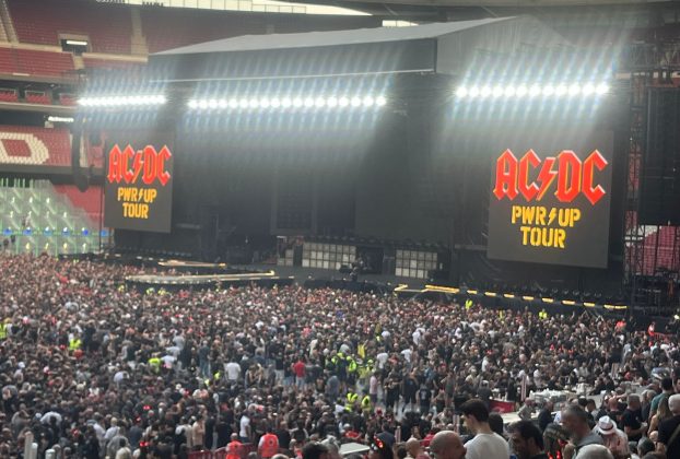 Vídeos de AC/DC en el Metropolitano de Madrid