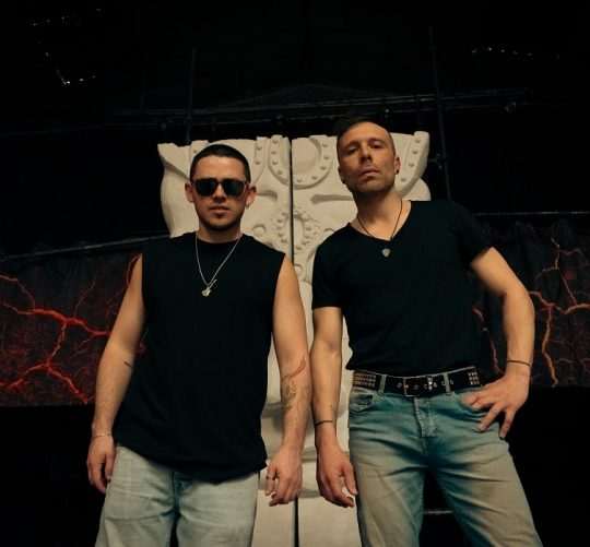 JustDiego estrena en exclusiva en Mercadeo Pop su nuevo videoclip, que pone imágenes a su más reciente y último single, 'Andrómeda'