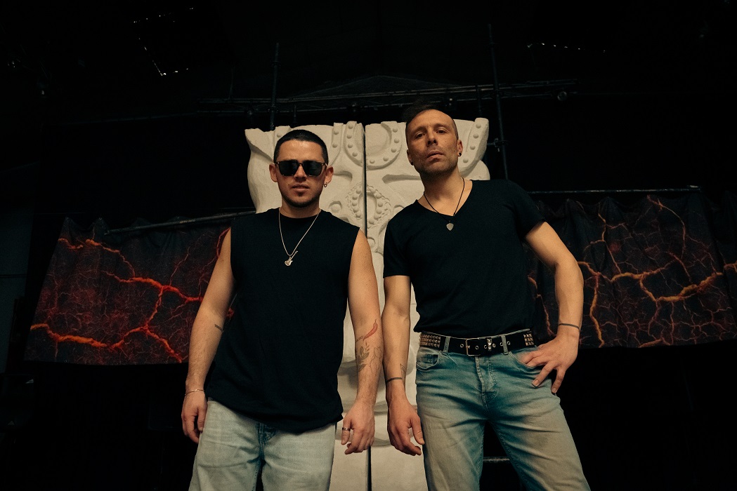 JustDiego estrena en exclusiva en Mercadeo Pop su nuevo videoclip, que pone imágenes a su más reciente y último single, 'Andrómeda'