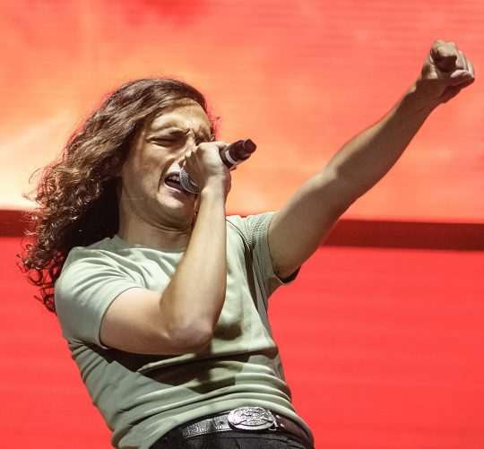 Antonio García en el concierto de Arde Bogotá en Santander