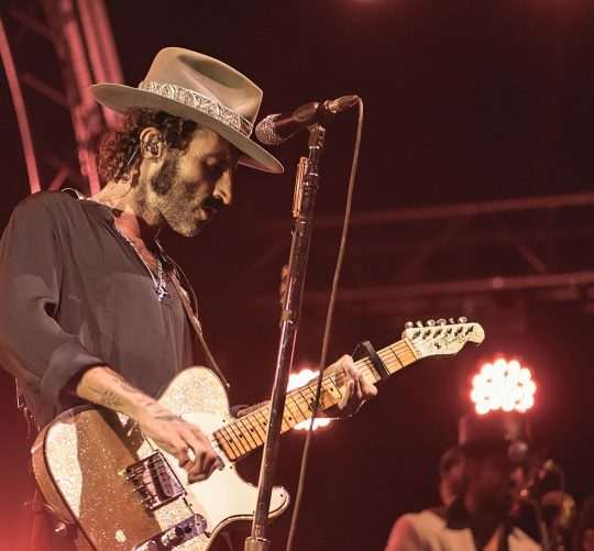 Crónica del concierto de Leiva el jueves 7 de septiembre de agosto en la Campa de la Magdalena de Santander ante más de 10.000 personas a tope