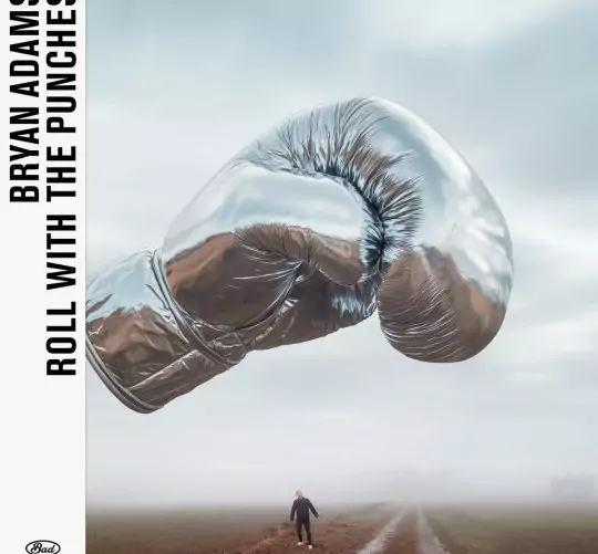 Bryan Adams lanza su nuevo disco de estudio, 'Roll with the punches', su primer trabajo publicado a través de su propio sello Bad Records