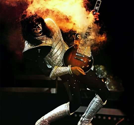 Ace Frehley ha muerto a los 74 años tras haber sido hospitalizado debido a un accidente doméstico semanas atrás que le provocó un derrame