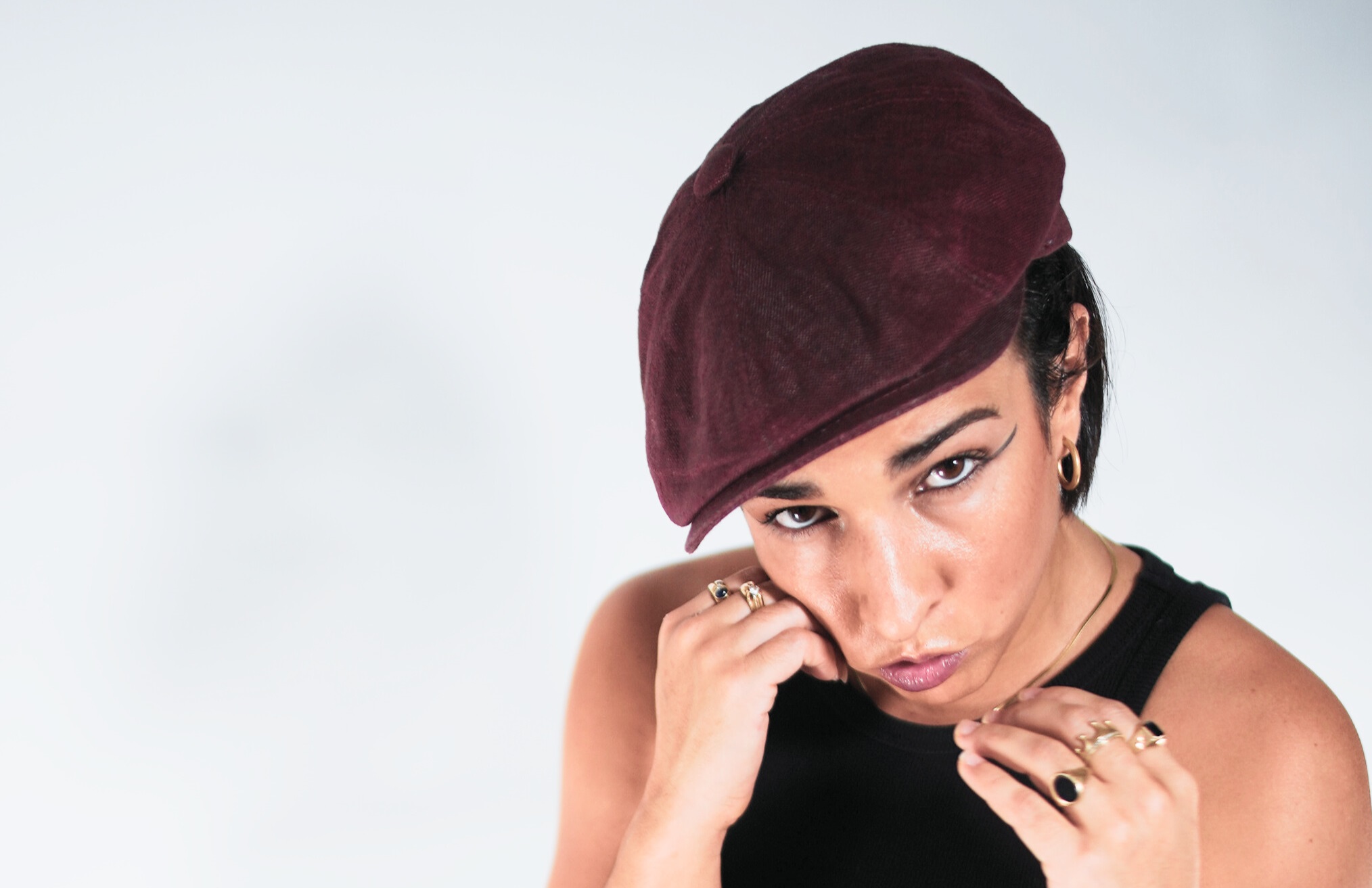 La Perra Blanco vuelve con 'Number one fool', una canción que combina la vulnerabilidad del amor con la fuerza del rock’n’roll más puro