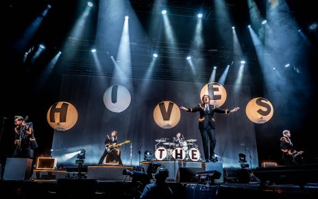 RELACIONADO Crónica de los Hives en Joy Eslava en marzo de 2022 Entrevista a The Hives: “Somos un camión de bomberos chocando contra una casa de muñecas” Así fue el concierto de los Hives en La Riviera en 2012 Concierto de The Hives en 2008 en La Riviera madrileña