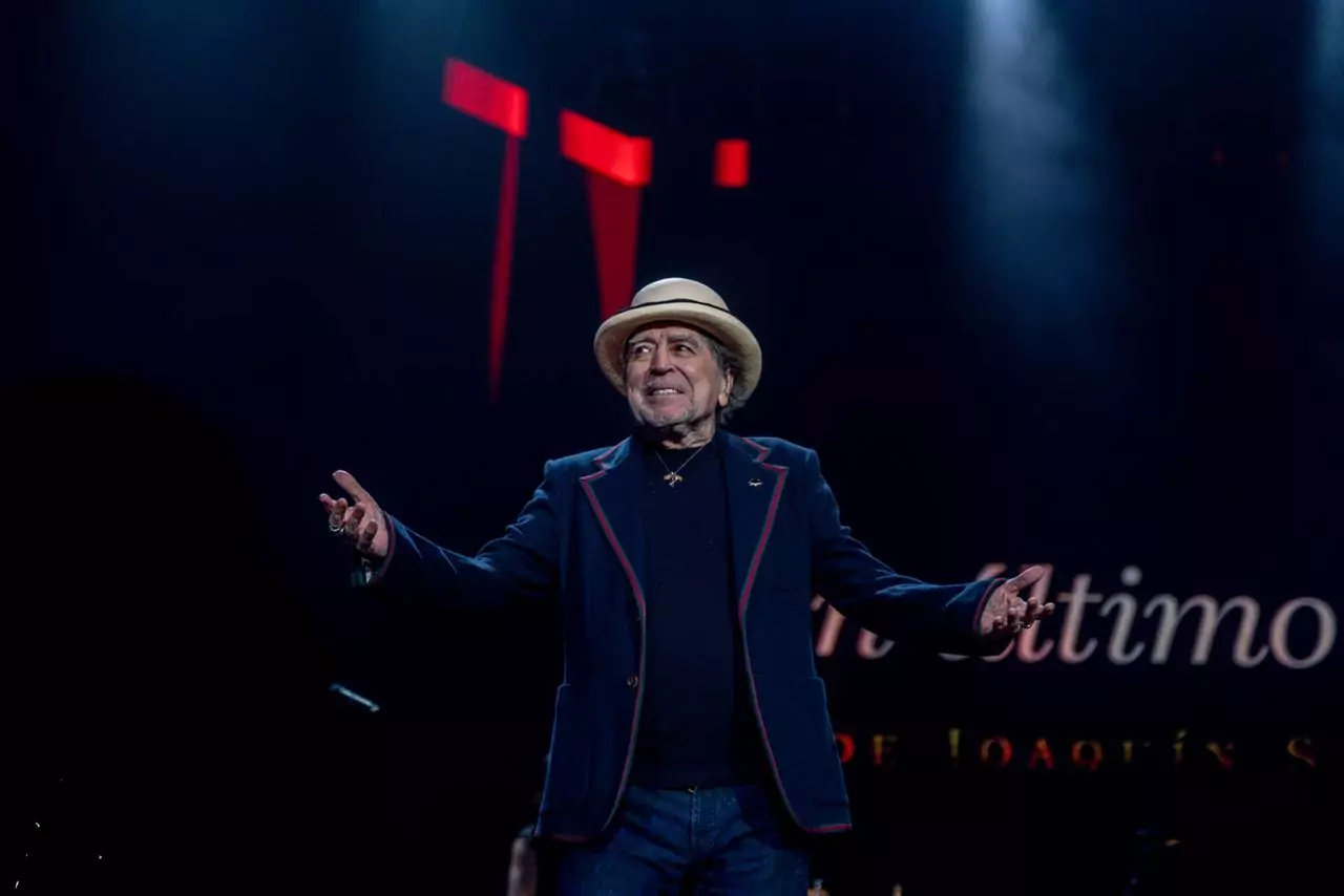 Crónica del último concierto de la carrera de Joaquín Sabina, celebrado el domingo 30 de noviembre de 2025 en el Movistar Arena de Madrid