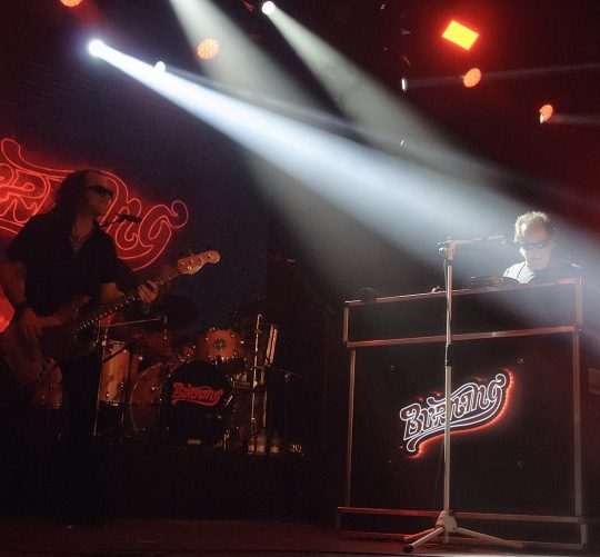 Concierto de Burning en La Riviera en 2025