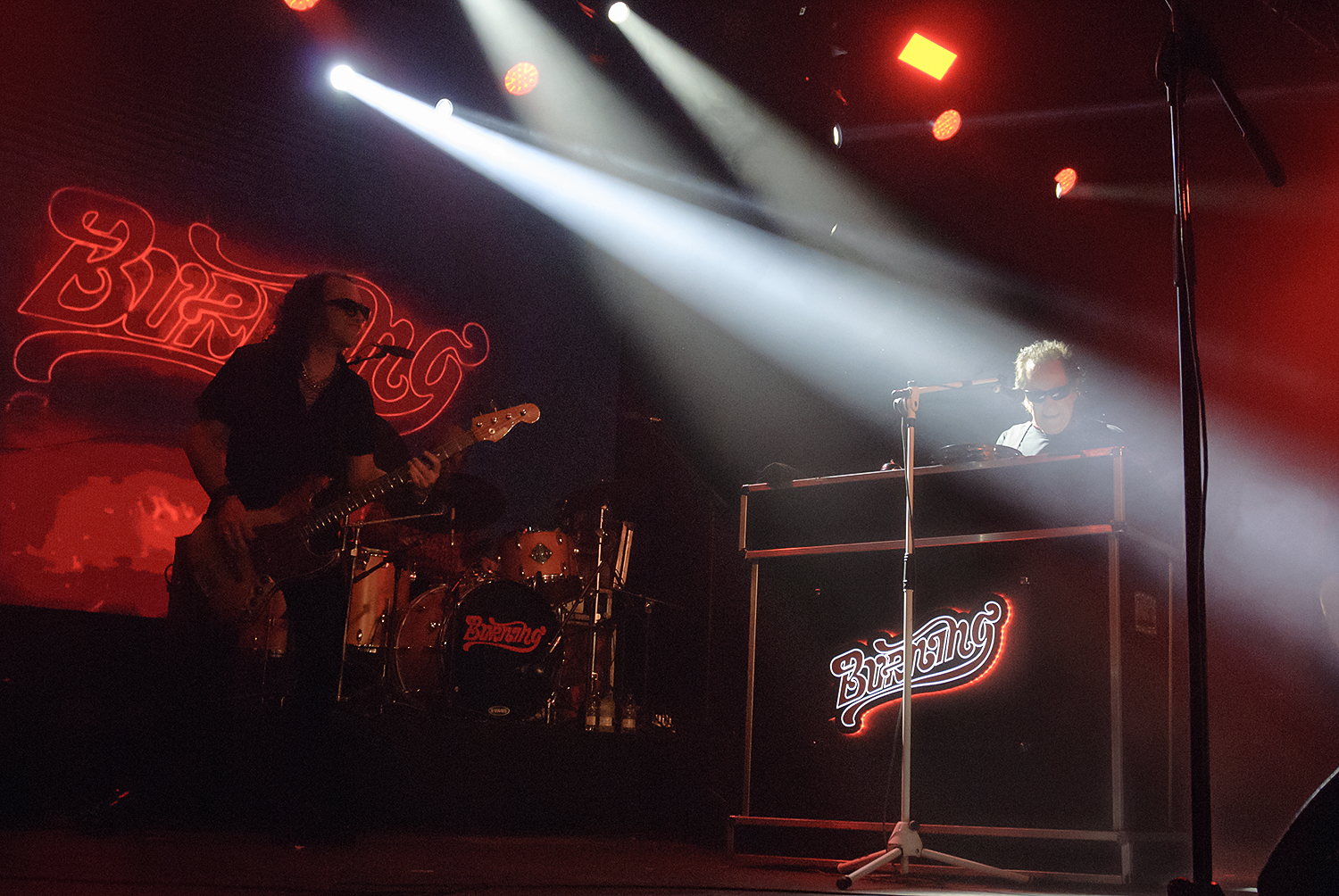 Concierto de Burning en La Riviera en 2025