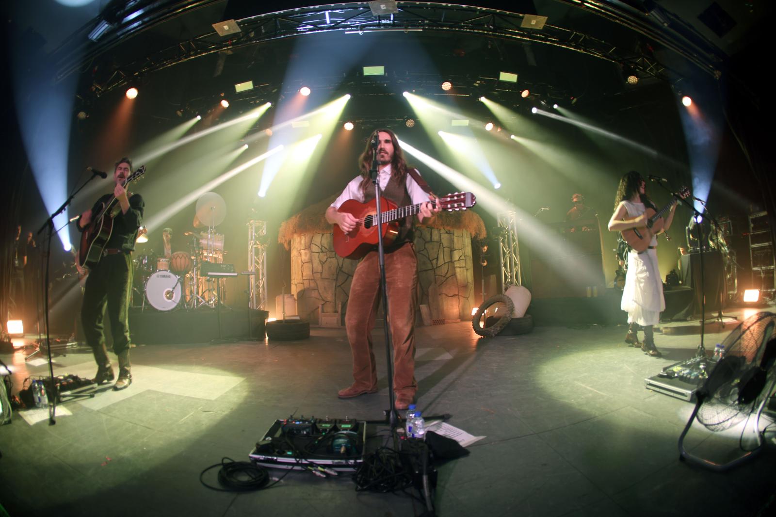 Carlos Ares en La Riviera