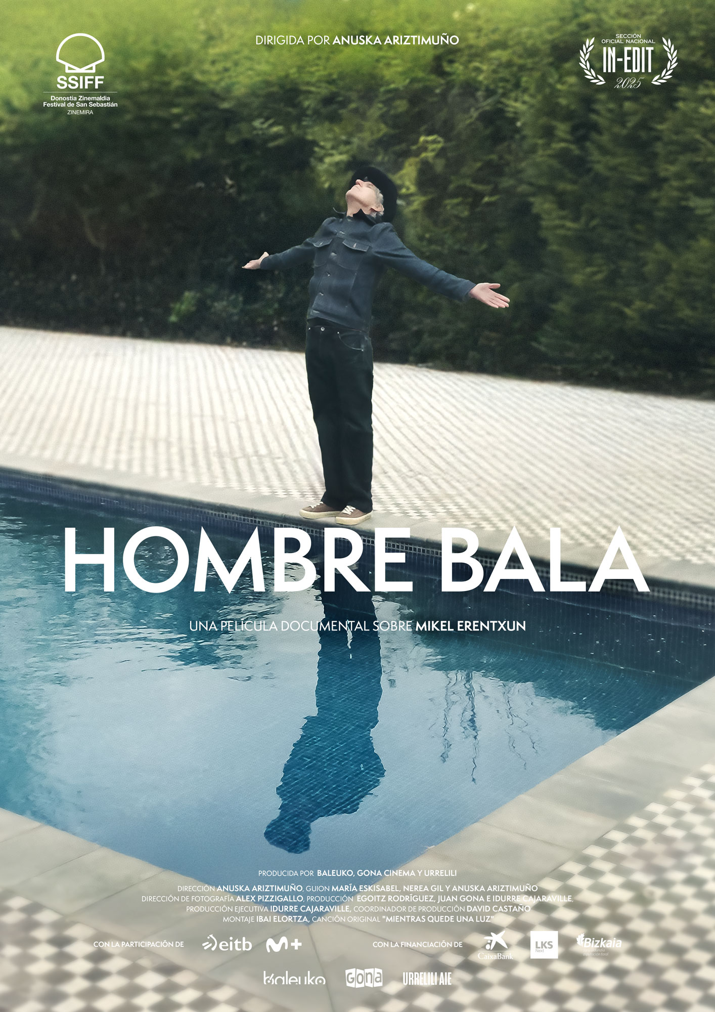 Mikel Erentxun llega este viernes 30 de enero a los cines como el documental 'Hombre bala', en el que el músico repasa su vida y obra