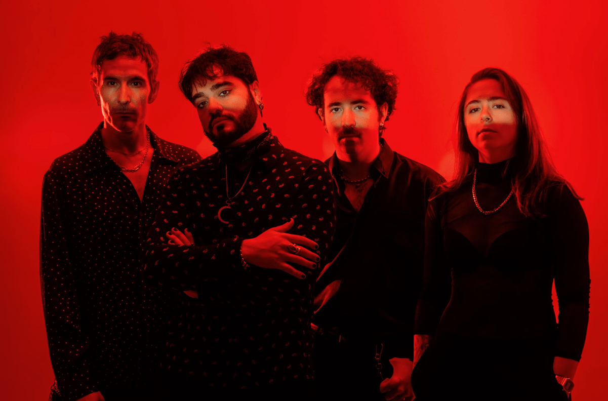 Venus Astra presenta nuevo single y videoclip: 'Si no distingues mi voz'. Segundo adelanto del su próximo disco, que llegará durante 2026