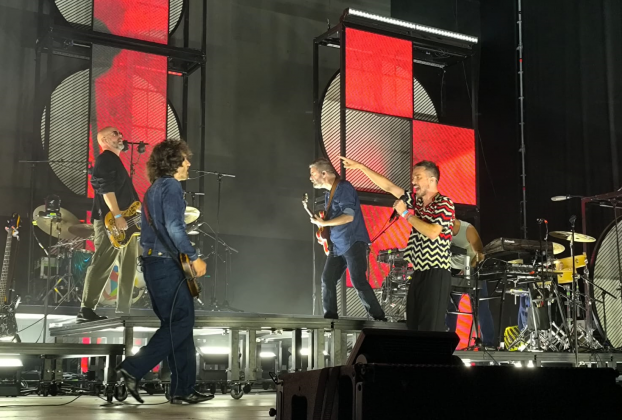 Crónicas relacionadas Vetusta Morla en el Parque Enrique Tierno Galván en 2024: figurantes en un día de lluvia La noche que vitorear a Vetusta Morla resultó ser lucha de clases
