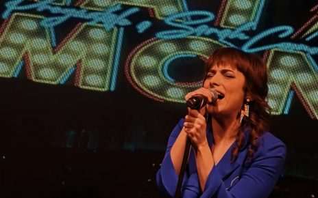 Nat Simons en concierto en la Sala Changó de Madrid