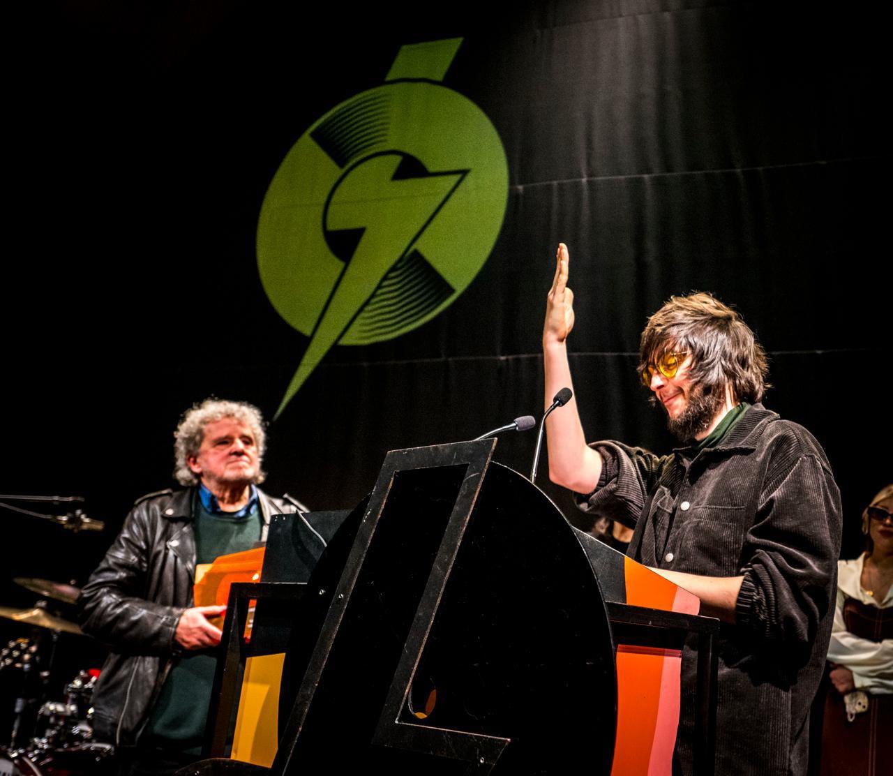 'Todas las cosas buenas', de Rufus T Firefly, ha sido reconocido este jueves con el Premio Ruido al Mejor Disco Nacional de 2025