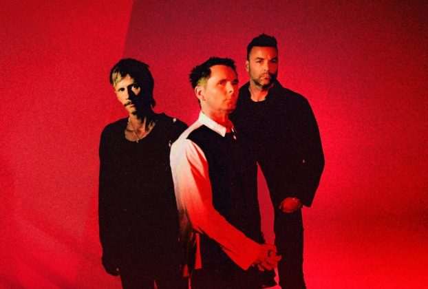 Muse publicará nuevo disco el 26 de junio con el título de 'The wow! Signal'. Este anuncio llega con un nuevo sencillo titulado 'Be with you'