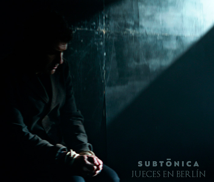 Subtónica estrena 'Jueces en Berlín', su nuevo sencillo y videoclip. Una sugerente pieza de resistencia ética y honestidad brutal