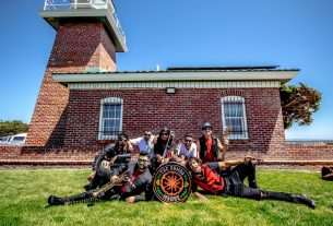 The Rumba Madre presenta 'Candela', un himno festivo contra las energías tóxicas, una invitación a dejar atrás lo negativo y quemarlo