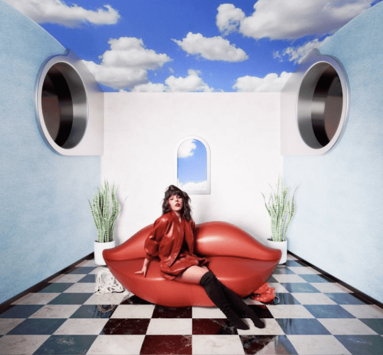 La artista Nina Raku inaugura una nueva etapa en su trayectoria con el lanzamiento de su primer EP, 'Pareidolias', ya disponible online