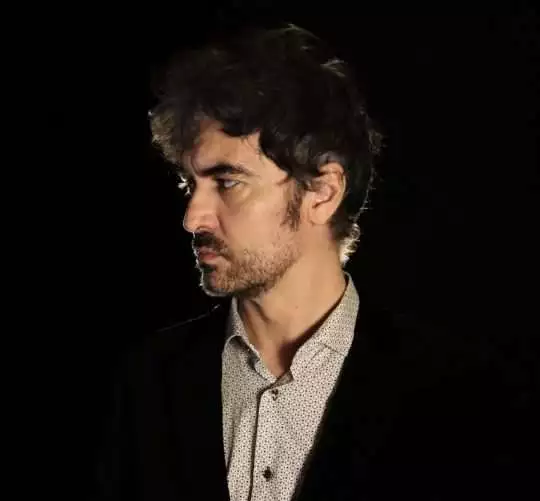 Sean Frutos presenta 'En la fuente', segunda canción que podemos escuchar de su futuro primer disco en solitario tras la separación de Second