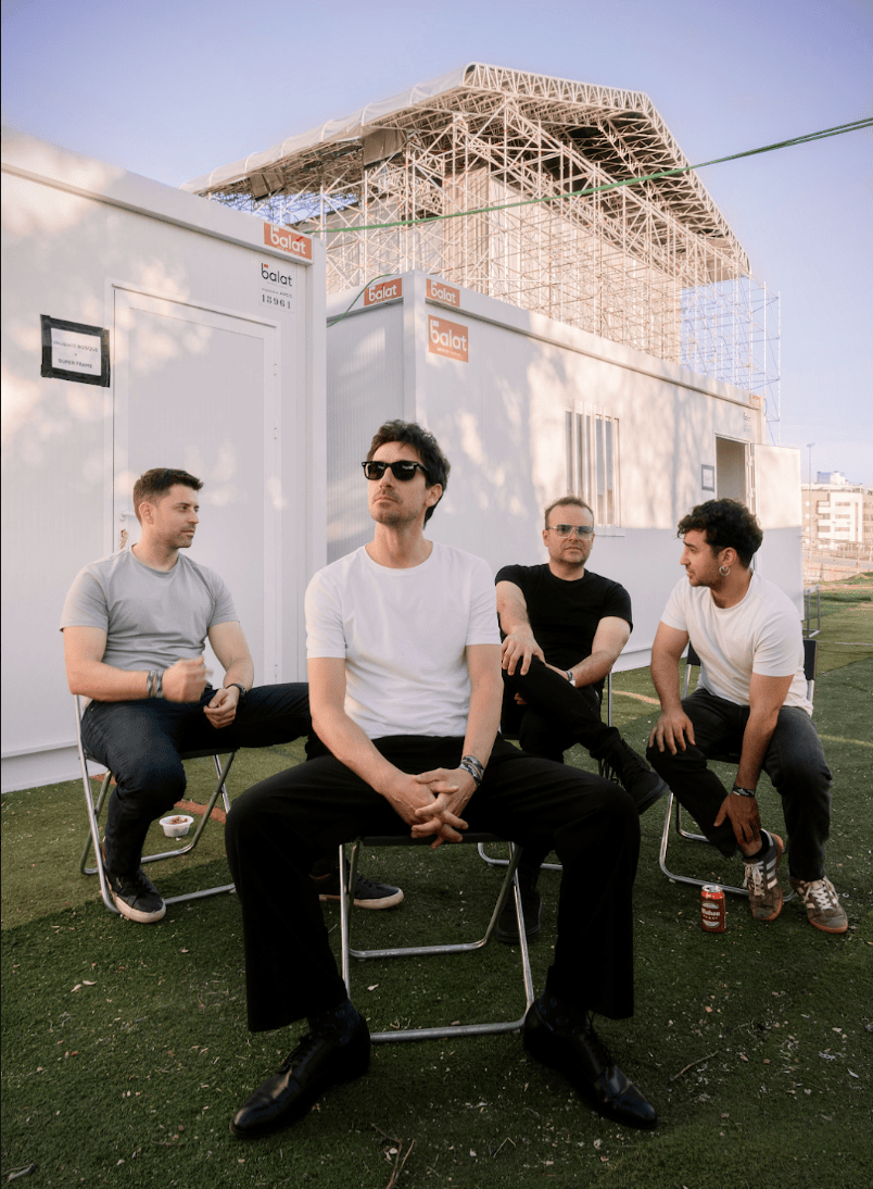 Valiente Bosque presenta 'Fuerza de gravedad', un single sobre la manipulación emocional y poder romper con aquello que nos arrastra