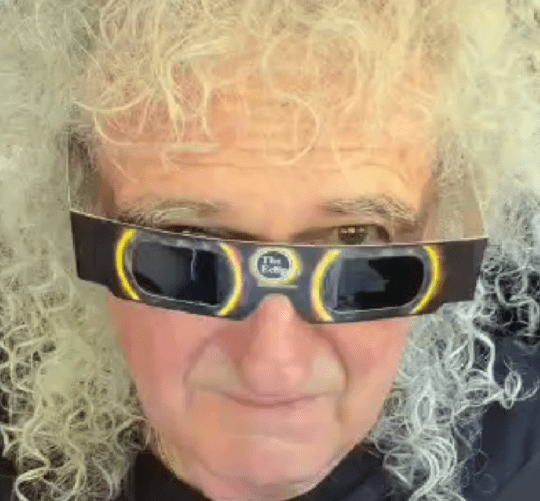 Brian May, legendario guitarrista de Queen y Doctor en Astrofísica, está en España para ver el eclipse total de sol de este 12 de agosto