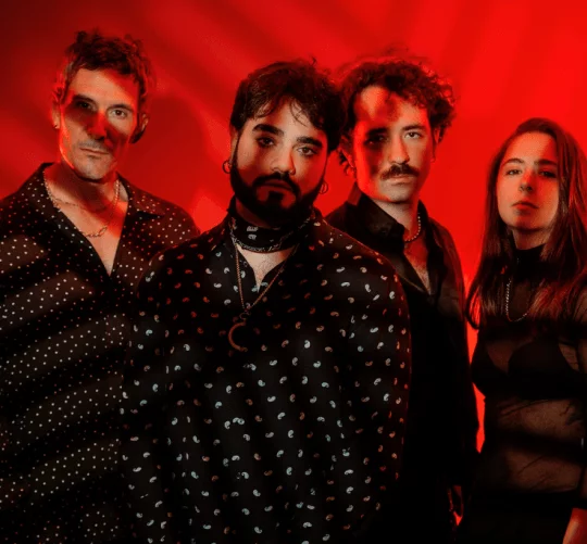 Venus Astra continúa su trayectoria con el lanzamiento de 'Gloria', su nuevo single y videoclip.