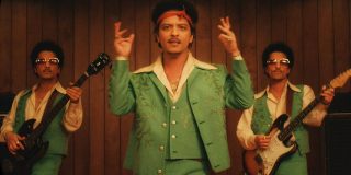 Uno puede escuchar por primera vez 'I just might' de Bruno Mars y pensar que está bien. Puede escucharlo una segunda vez y ya se le va pegando